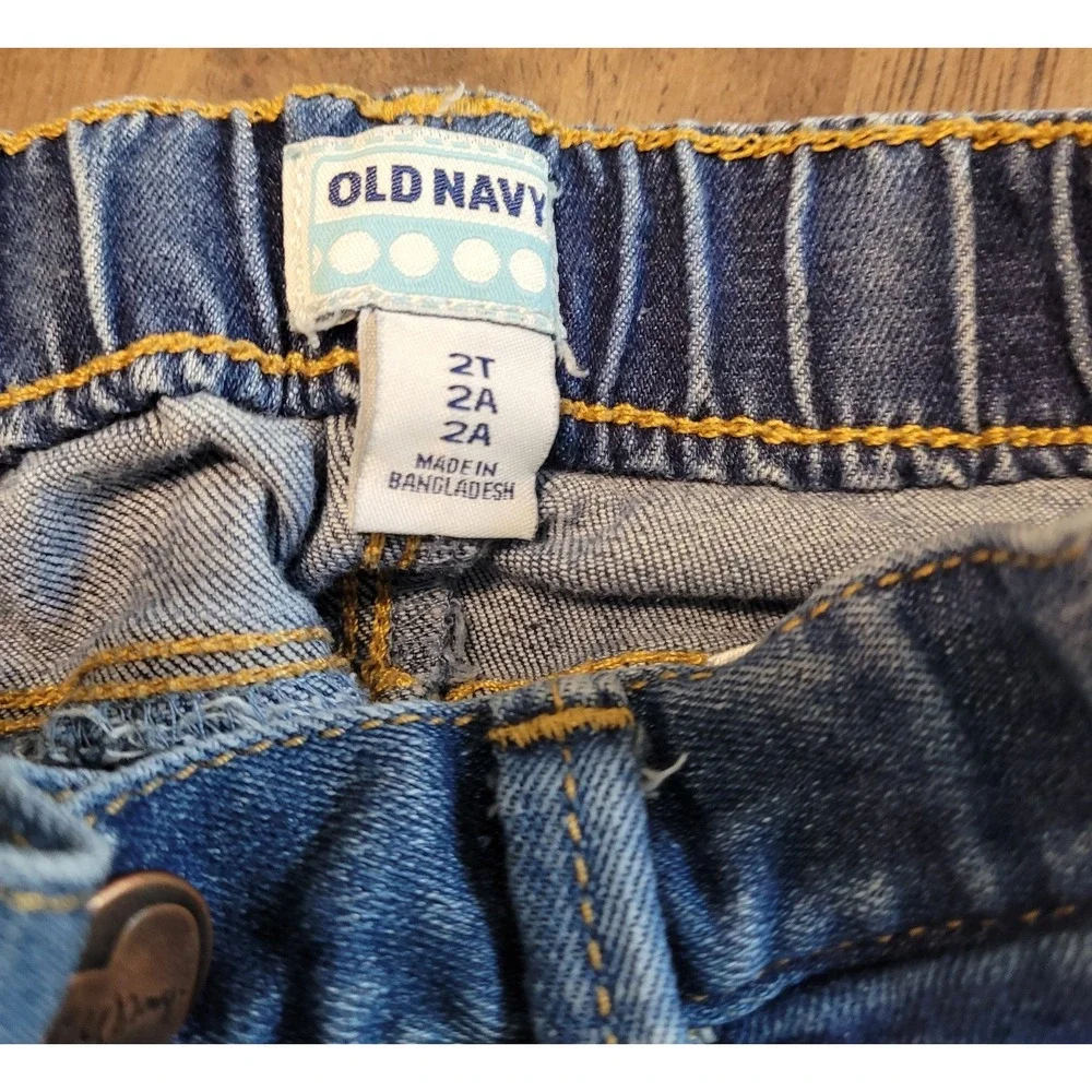 Old Navy Boys toddler adjustable jeans shorts size 2T Light Wash